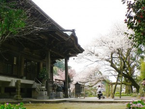 三角寺